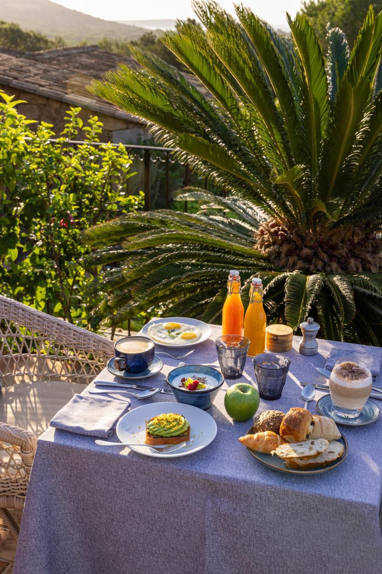 Les Bergeries De Palombaggia Hotel Порто-Векио Екстериор снимка